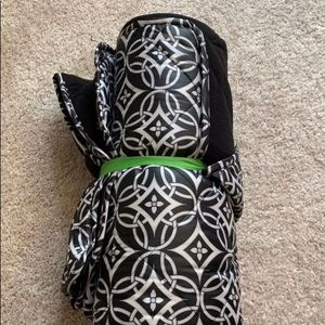 VERA BRADLEY STADIUM BLANKET CONCERTO PATTERN NWOT